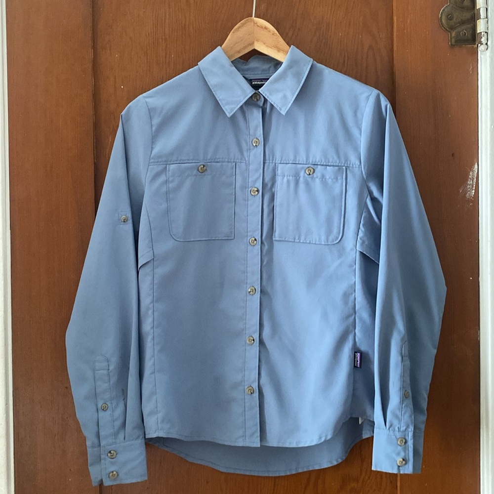 Patagonia Women’s Long Sleeve UPF Hiking Shirt, Size XS.